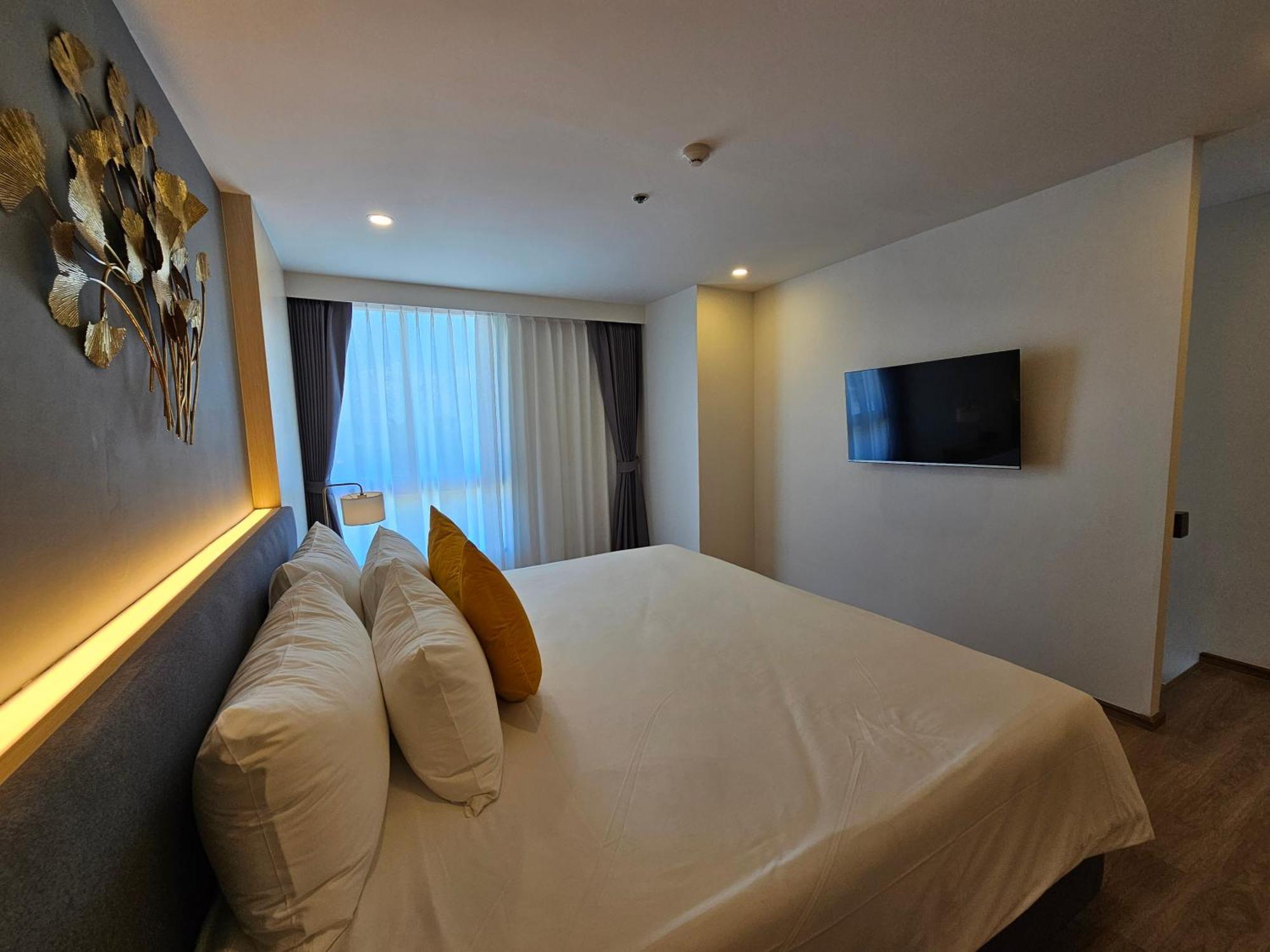 Duplex In A 5 Star La Phuket