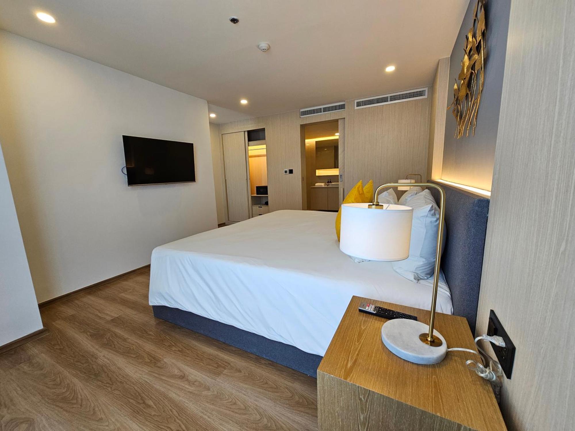 Duplex In A 5 Star La * Phuket